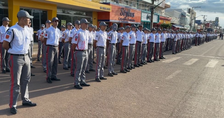 Escola Militar de Tiradentes em Juna celebrou formatura e reconhecimento da comunidade