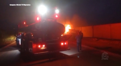 Bombeiros de Guarantã do Norte apagam fogo que atingiu máquina motoniveladora